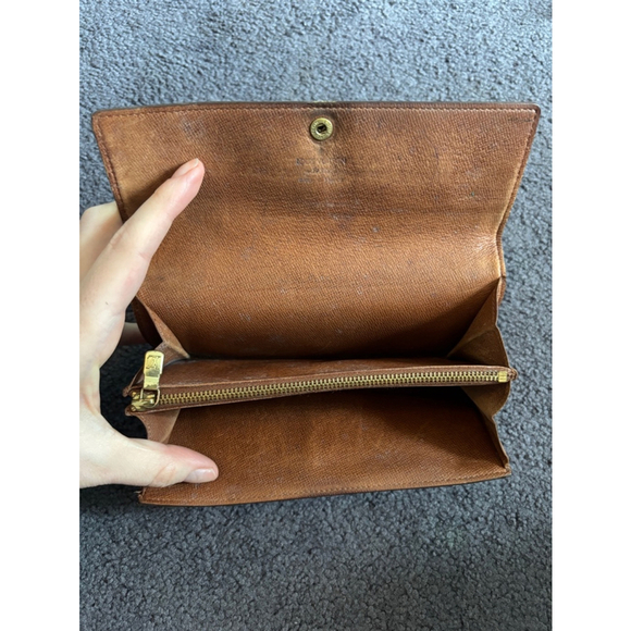 Louis Vuitton Long Credit Card Sarah Wallet - Picture 8 of 8